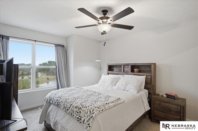 20878 T Court, Elkhorn, NE 68022
