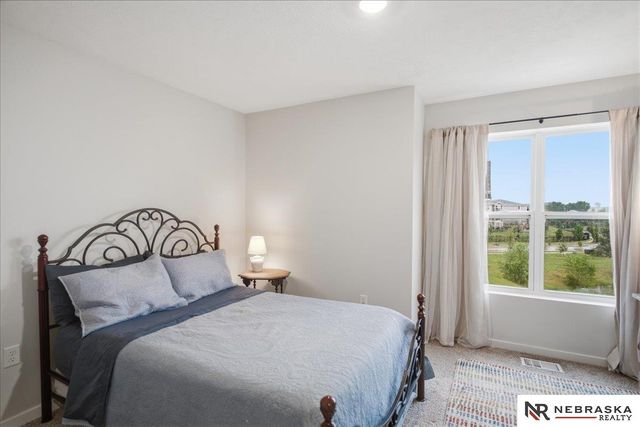 20878 T Court, Elkhorn, NE 68022