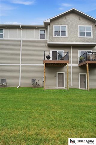 20878 T Court, Elkhorn, NE 68022