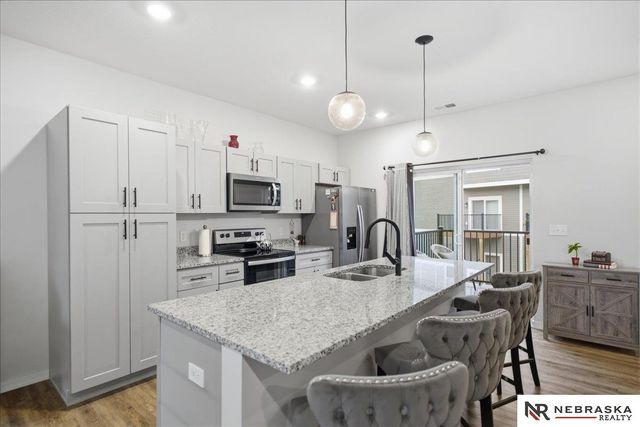 20878 T Court, Elkhorn, NE 68022
