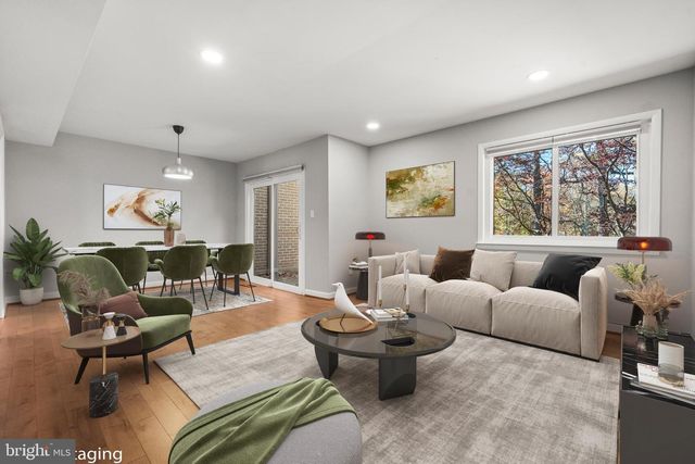 2152 GLENCOURSE LN, Reston, VA 20191