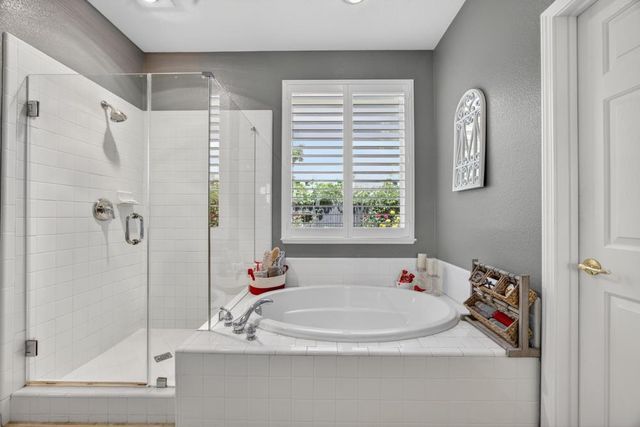 7661 Colbert Dr, Rancho Murieta, CA 95683
