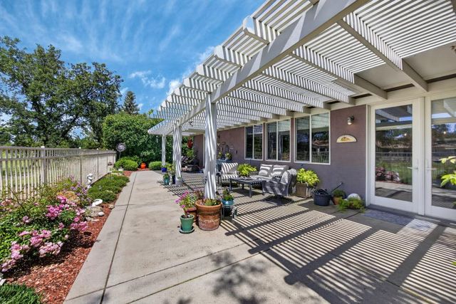 7661 Colbert Dr, Rancho Murieta, CA 95683