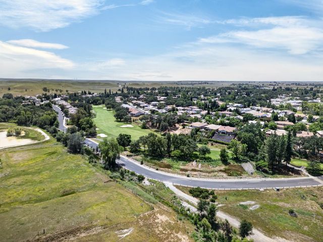 7661 Colbert Dr, Rancho Murieta, CA 95683