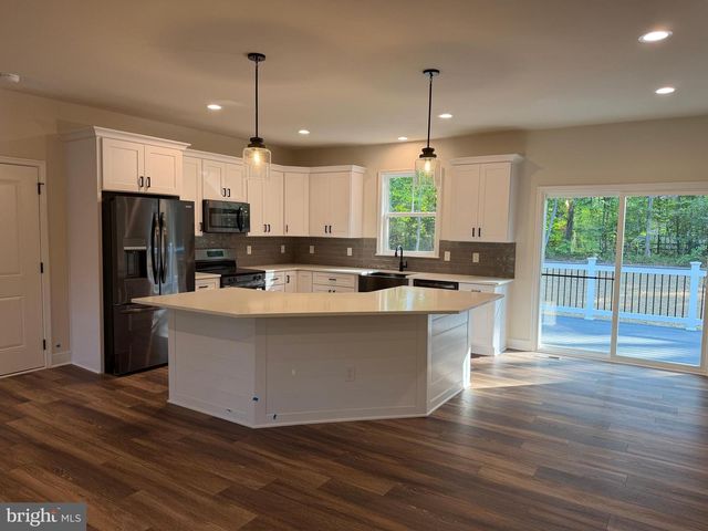 54 LAUREL DR, Mineral, VA 23117