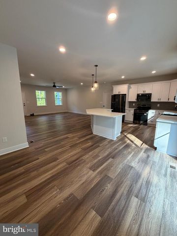 54 LAUREL DR, Mineral, VA 23117