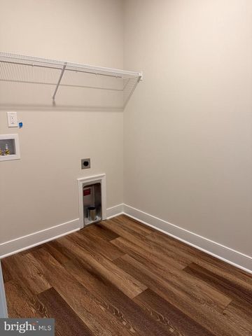 54 LAUREL DR, Mineral, VA 23117