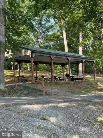 54 LAUREL DR, Mineral, VA 23117