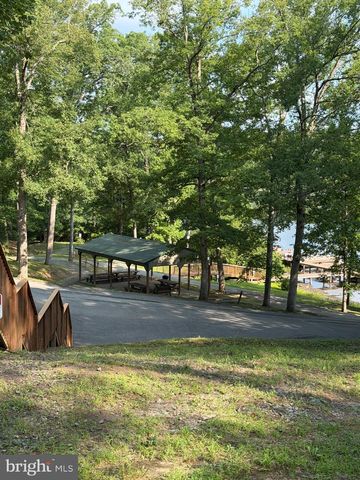 54 LAUREL DR, Mineral, VA 23117