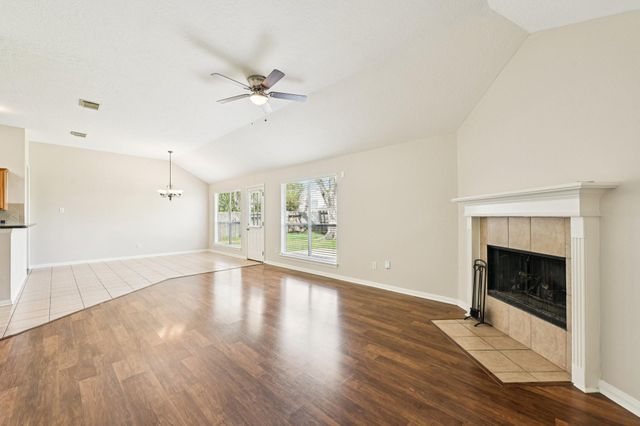 1023 E Hampton Drive, Pearland, TX 77584