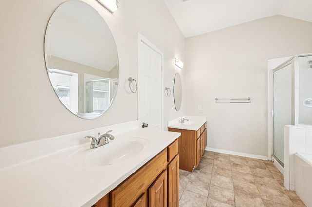 1023 E Hampton Drive, Pearland, TX 77584