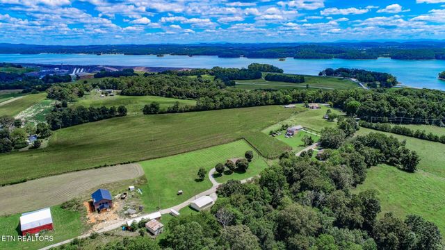 2754 Farm Rd, Jefferson City, TN 37760