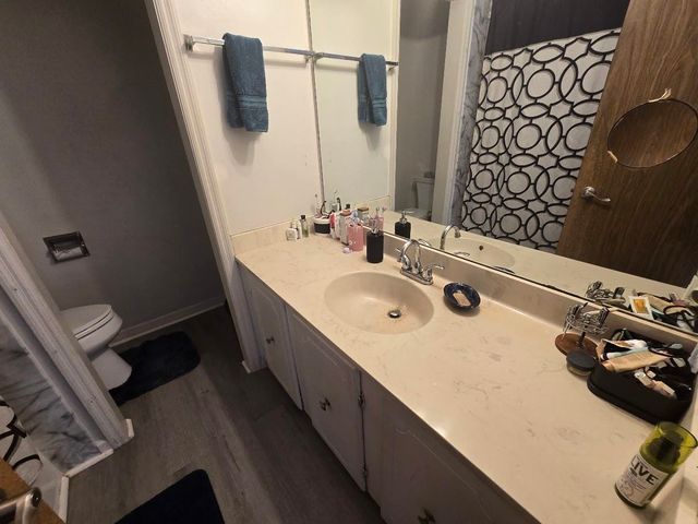 142 Greenbriar Dr, Gaffney, SC 29341