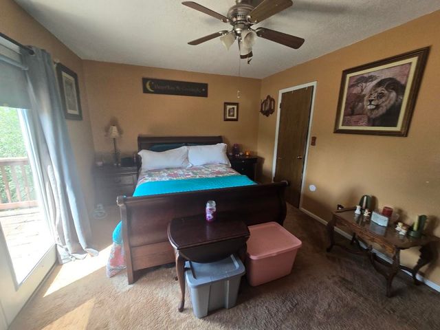 142 Greenbriar Dr, Gaffney, SC 29341