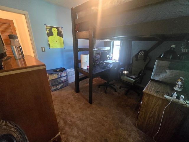 142 Greenbriar Dr, Gaffney, SC 29341