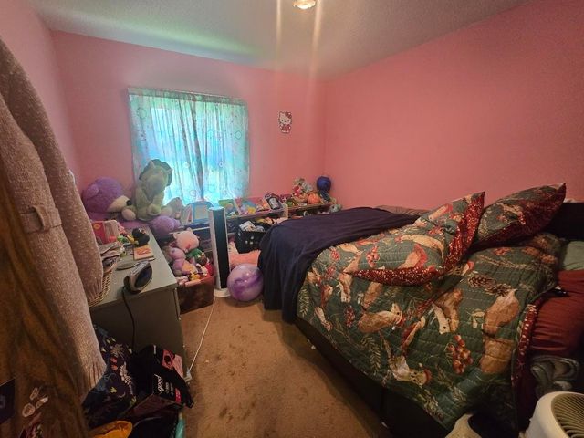 142 Greenbriar Dr, Gaffney, SC 29341