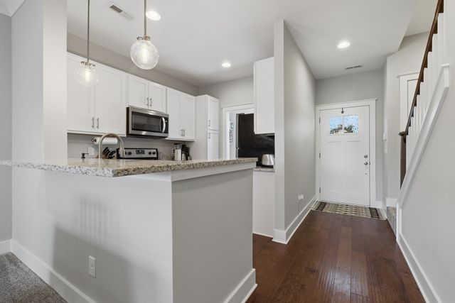 928 Governors Ct, Antioch, TN 37013