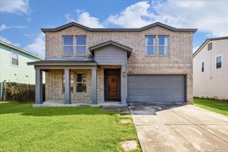 668 NW Crossing, New Braunfels, TX 78130
