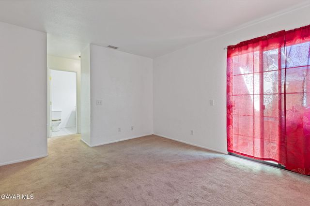 37719 Lasker Avenue, Palmdale, CA 93550