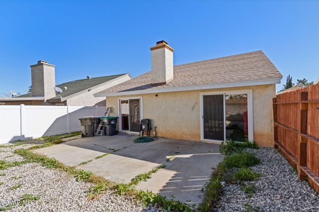 37719 Lasker Avenue, Palmdale, CA 93550