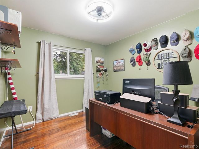 2310 Camilla Drive, Troy, MI 48083