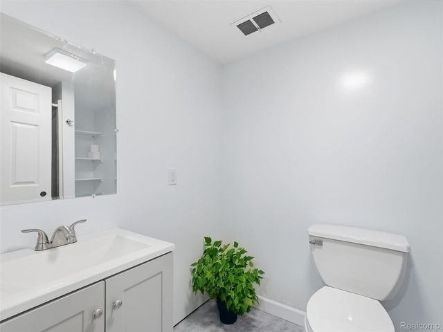 2310 Camilla Drive, Troy, MI 48083