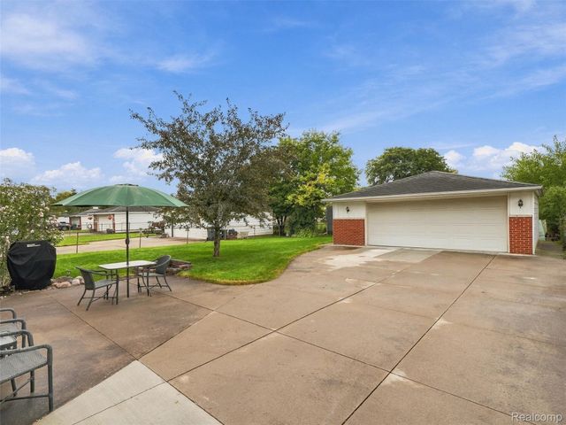 2310 Camilla Drive, Troy, MI 48083