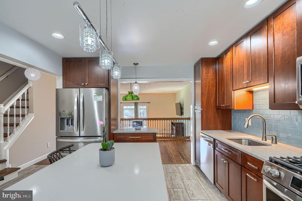 26 STONEWAY PL, Nottingham, MD 21236