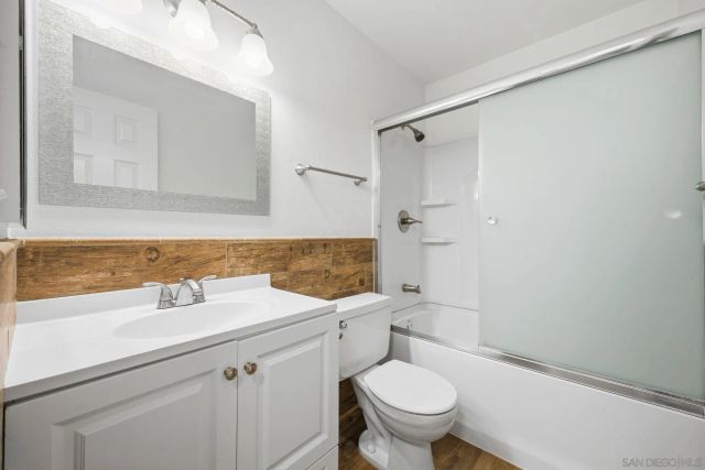 6019 Rancho Mission Rd 204, San Diego, CA 92108