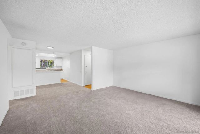 6019 Rancho Mission Rd 204, San Diego, CA 92108