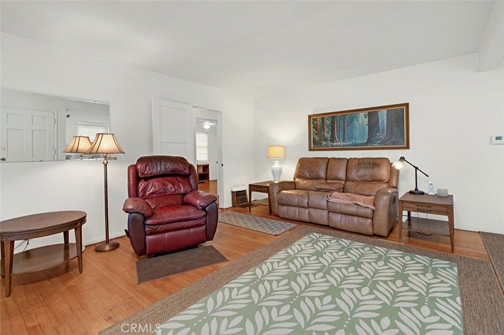 Image 3 of property listing at 4924 Kauffman Avenue, Temple City, CA 91780