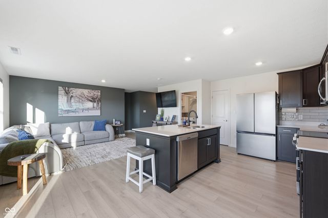 1722 Fair weather Drive, Pendleton, IN 46064