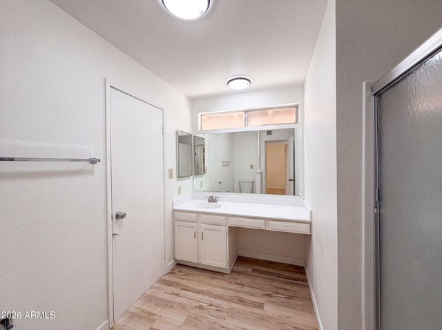 5208 E TAMBLO Drive, Phoenix, AZ 85044