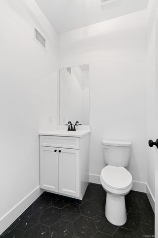 13 Harrier Ridge Drive, Wallkill, NY 12589