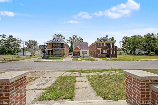 4220 Webb Street, Detroit, MI 48204