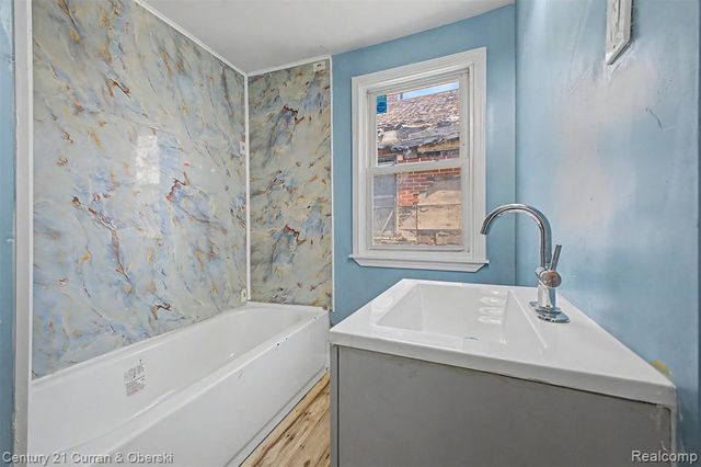 4220 Webb Street, Detroit, MI 48204