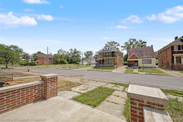 4220 Webb Street, Detroit, MI 48204