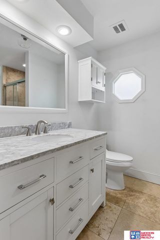 8222 Gold Street, Omaha, NE 68124