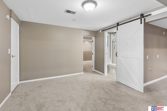 8222 Gold Street, Omaha, NE 68124