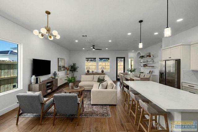 626 N Yturria St., Port Isabel, TX 78578