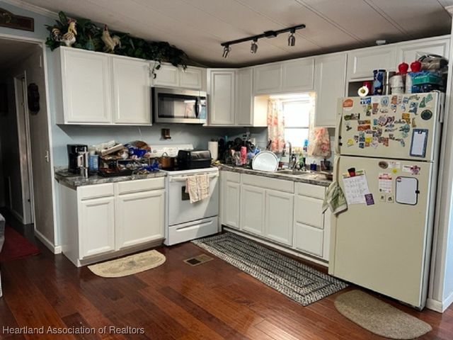 29 Century Boulevard, Avon Park, FL 33825