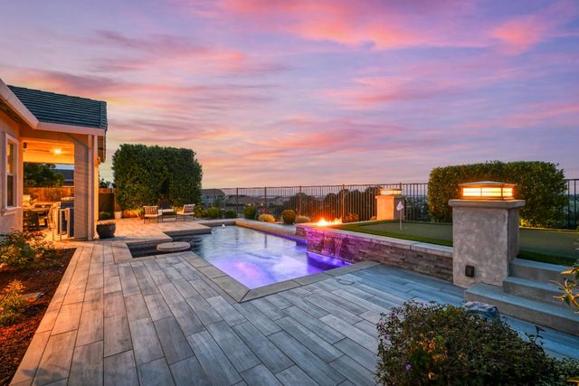 2259 Ranch View Drive, Rocklin, CA 95765