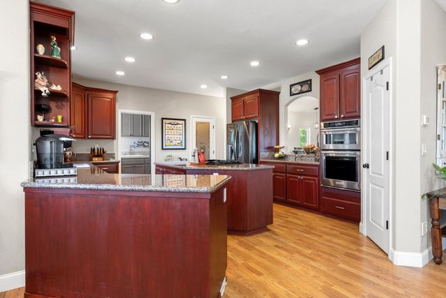3781 Cattle Dr, Shingle Springs, CA 95682