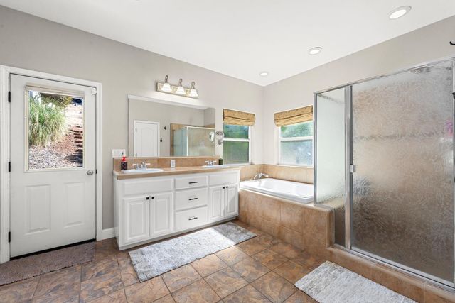 3781 Cattle Dr, Shingle Springs, CA 95682