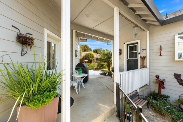 3781 Cattle Dr, Shingle Springs, CA 95682