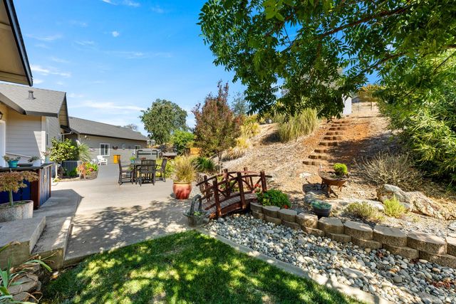3781 Cattle Dr, Shingle Springs, CA 95682