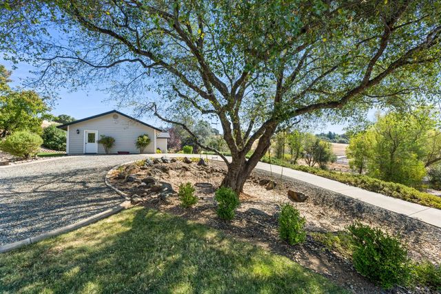 3781 Cattle Dr, Shingle Springs, CA 95682