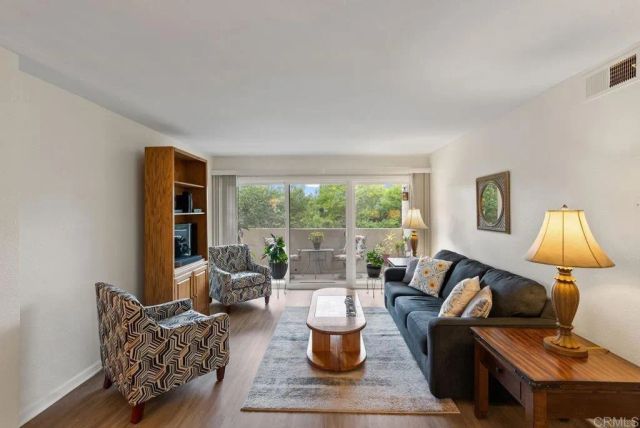 17607 Pomerado Road 101, Rancho Bernardo (san Diego), CA 92128