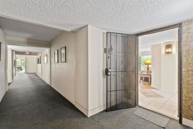 17607 Pomerado Road 101, Rancho Bernardo (san Diego), CA 92128