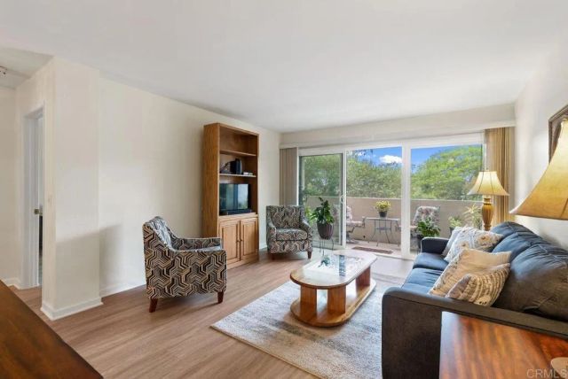 17607 Pomerado Road 101, Rancho Bernardo (san Diego), CA 92128